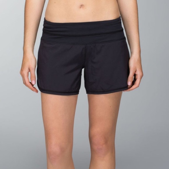 VGUC Groovy Run Short size 6